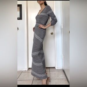 💙🩶Blue, Gray & White Maxi Skirt + Tunic Set! Cute 3/4 sleeves detail